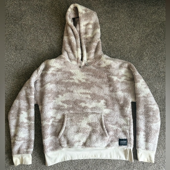 Calvin Klein Sweaters - Calvin Klein Performance Long Sleeve Pink Camo Sweatshirt Women's